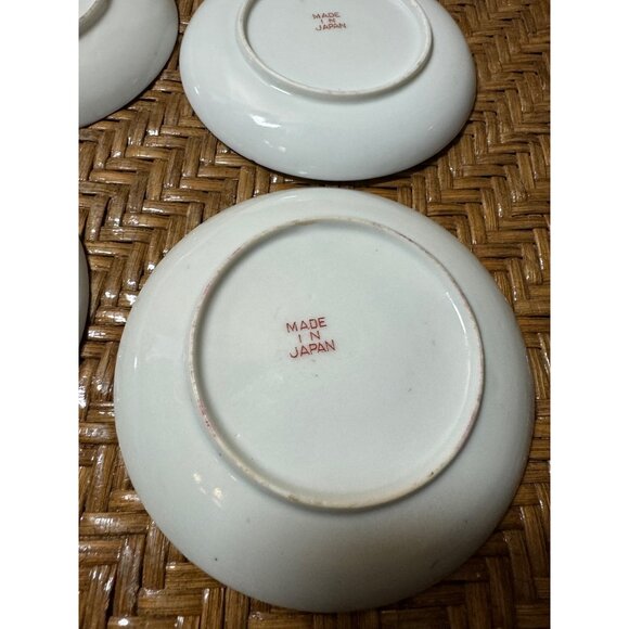 Set Of 4 Hand-Painted Floral Porcelain Plates Made In Japan - Picture 9 of 10